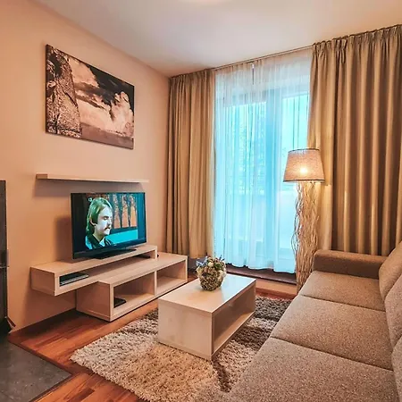 Crocus Hotel