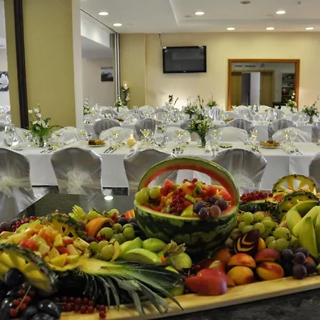 Hotel Crocus 4*