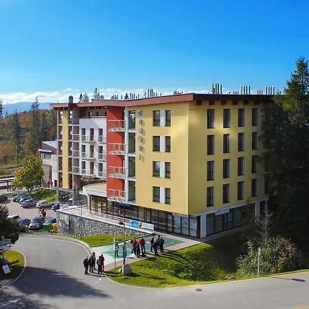 Crocus Hotel
