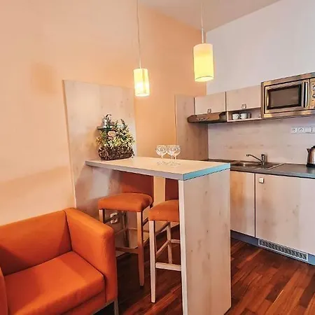 Hotel Crocus 4*
