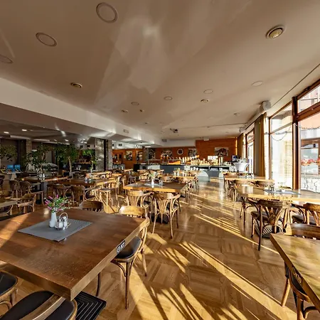 Hotel Crocus Štrbské Pleso