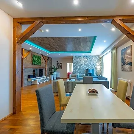 Crocus Hotel Štrbské Pleso